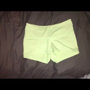Neon green lululemon boogie shorts size 4